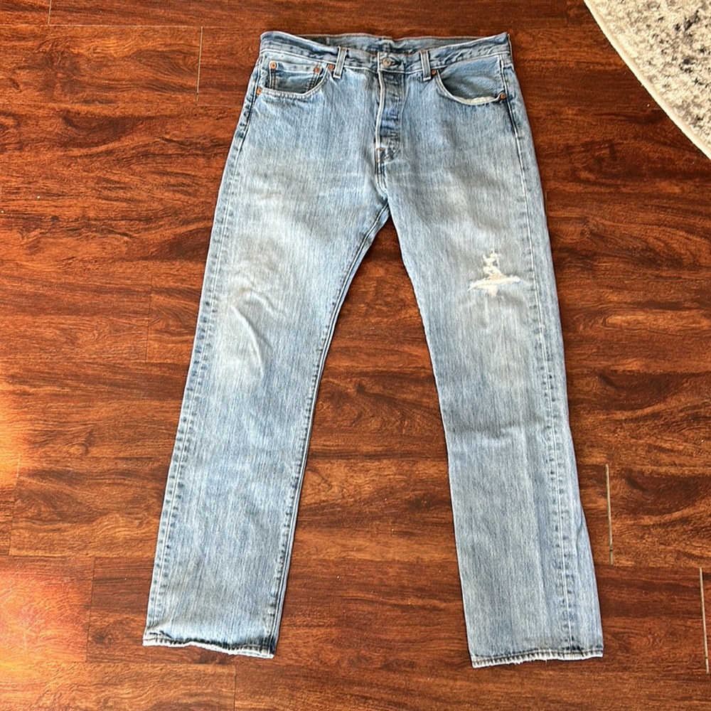 Levi 501 jeans